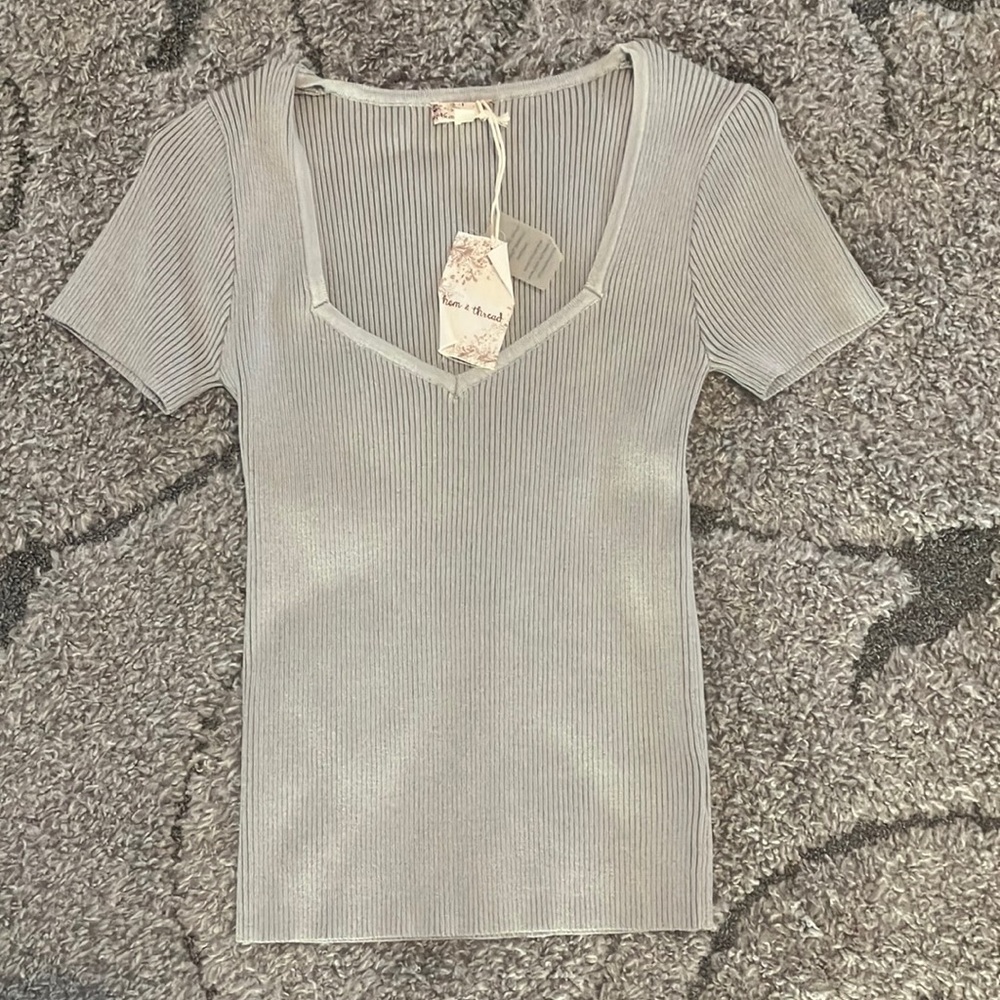 Hem & Thread Gray Fitted Short Sleeve Tee